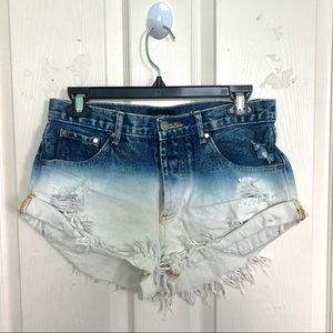 ACID WASH DISTRESS HIGH WAISTED SHORTS